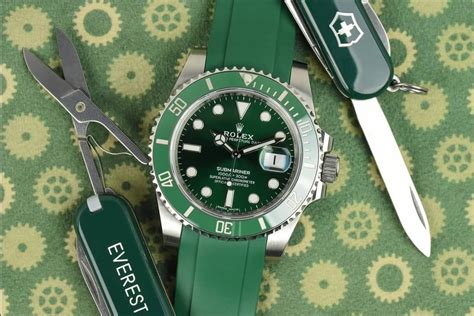 rolex hulk with rubber strap